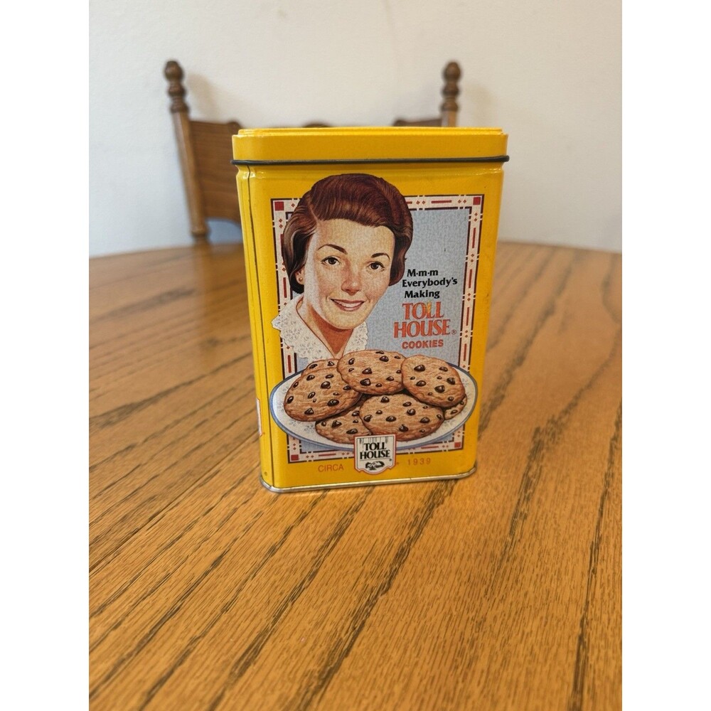 Vintage Retro Nestle Toll House Yellow Metal Cookie Tin With Recipe Collectors
